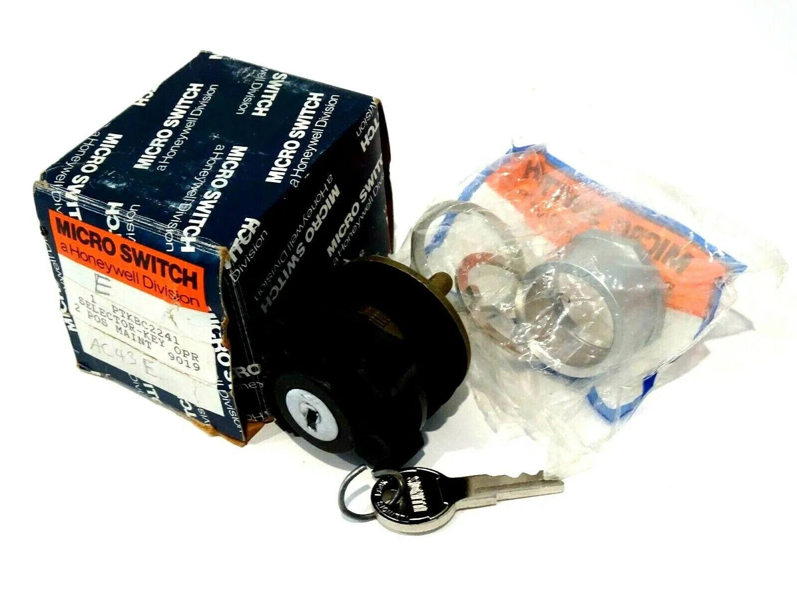 NEW HONEYWELL PTKBC2241 SELECTOR SWITCH