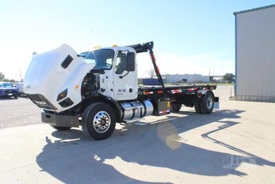 New | in-Stock 2027 MACK MD7 Rolloff Trucks Texas US | Roll Off Truck World #1491884
