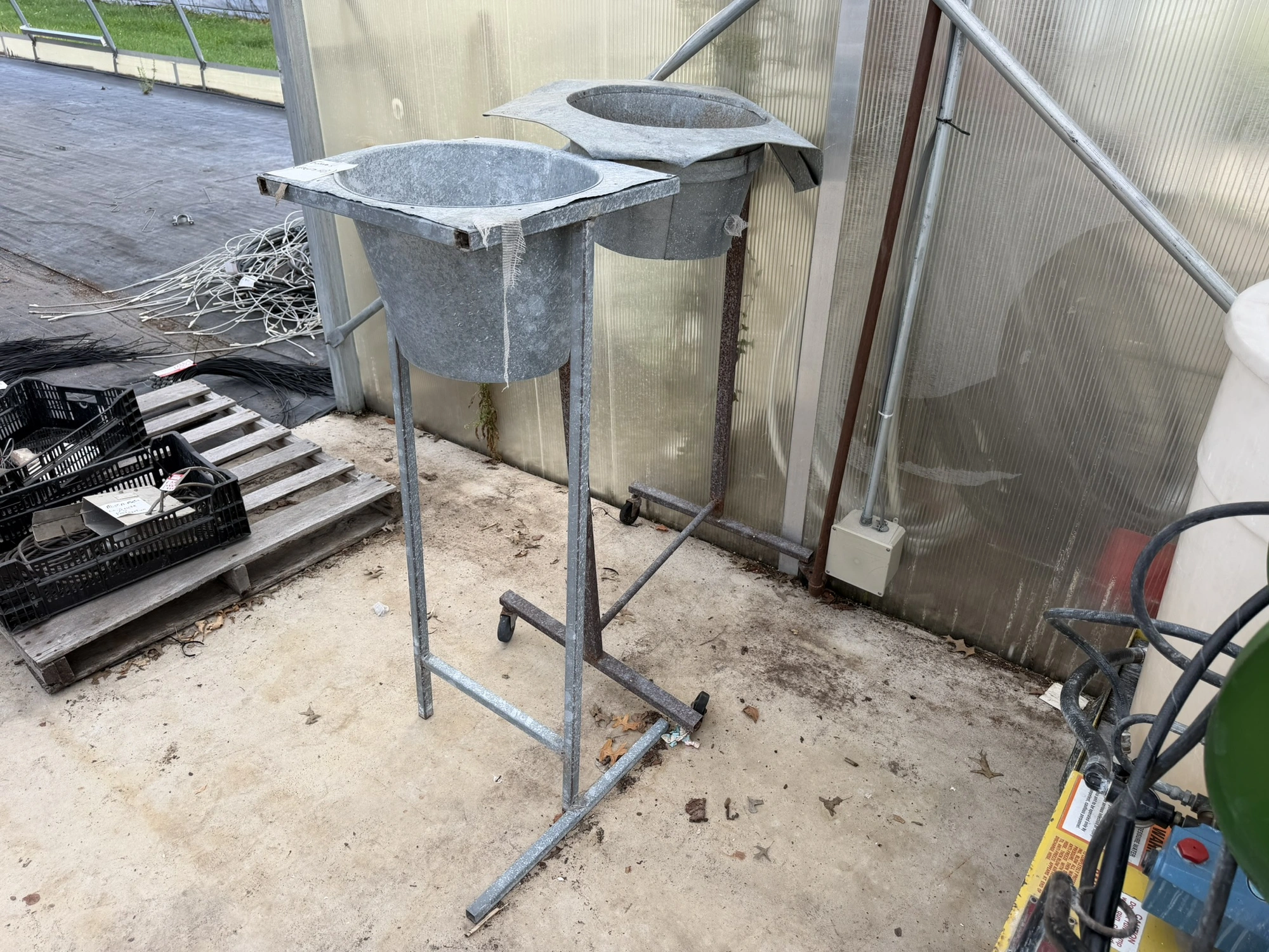 Used _UNKNOWN_ _UNKNOWN_ Funnels Michigan US | Miedema Asset Management Group #1396096
