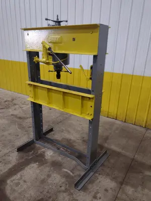 USED DAKE 75H