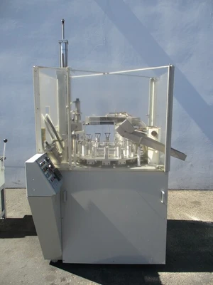 Automatic Rotary Liquid Filling Machine, 16 station
