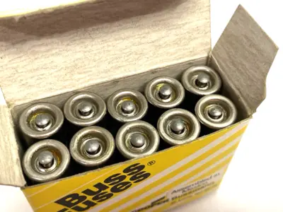 USED COOPER BUSSMANN FUSETRON TIME-DELAY FUSES