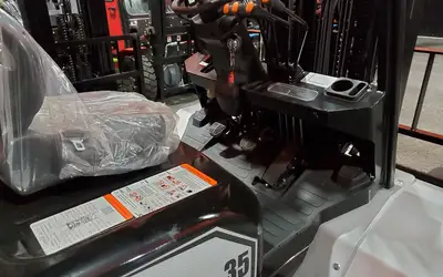 New | in-Stock 2026 Viper FY35 Internal Combustion Forklifts: Pneumatic Tire New York US | United Lift #1446923