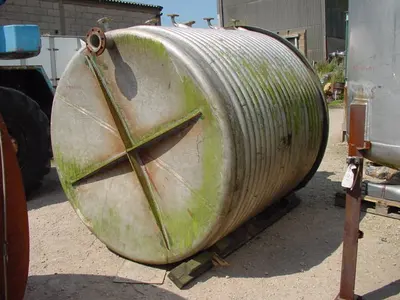 6,300L S/S Enc Half Coil Mixing Tank