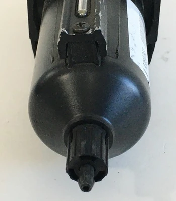 USED Wilkerson B28-04-F100