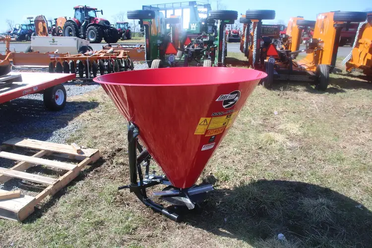 New | in-Stock 2026 TAR RIVER SSS500 Dry Spreaders Pennsylvania US | Zimmerman Farm Service #1410482