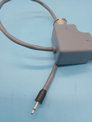 90 DEGREE ADAPTER 8 PIN  MALE TO 8 PIN FEMALE WITH   MIN1 RCA CABLE