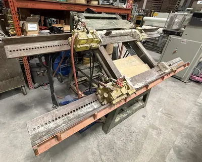 USED LANCASTER 2-WAY INCLINED ASSEMBLY CLAMP