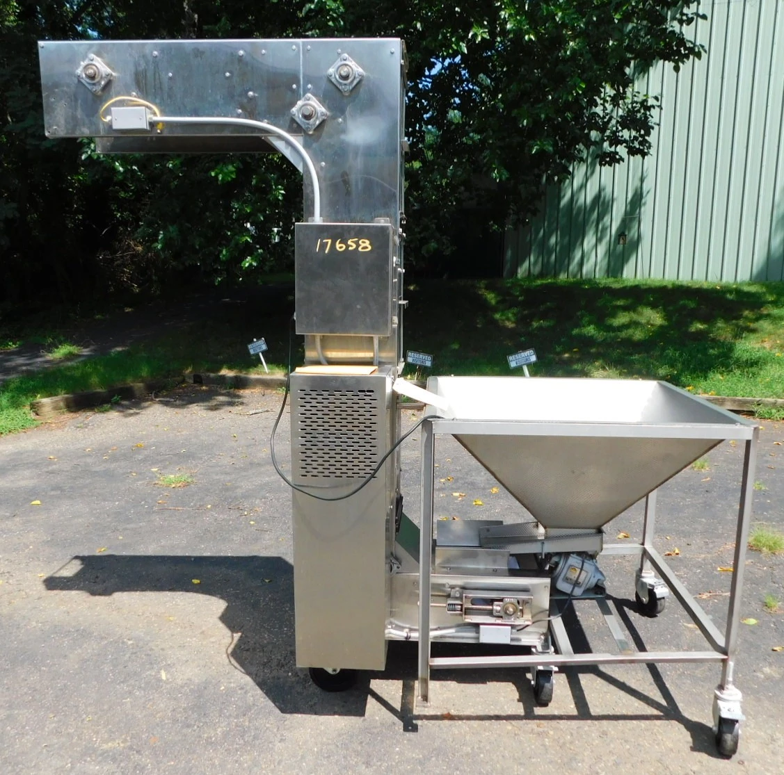 Used FRAZIER BUCKET LIFT 4 X 8 Conveyors New Jersey US | Champion Trading Corporation #1338171