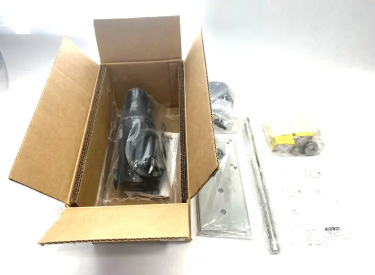 New | in-Stock Bodine Electric Right Angle Hollow Shaft DC Geamotor 33A-5L/H Series Gearmotors Michigan US | Maverick Industrial Sales #1398578