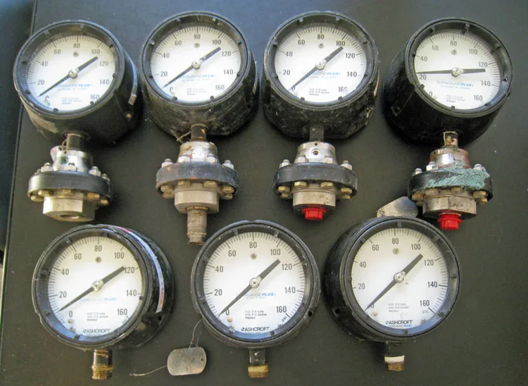 Used ASHCROFT DURAGAUGE PLUS! Lab Manometers Illinois US | Solutions 4 Manufacturing #943842