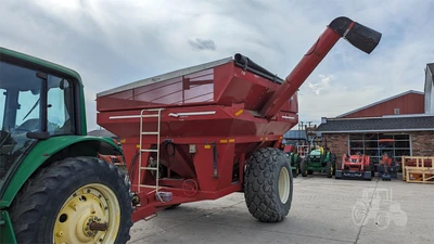 USED E-Z TRAIL 710