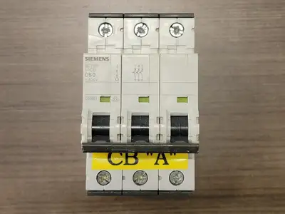 USED SIEMENS 5SY6350-7
