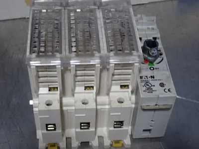 Used EATON R9J3060FJ Relays & Switches | HGR 24 #739153