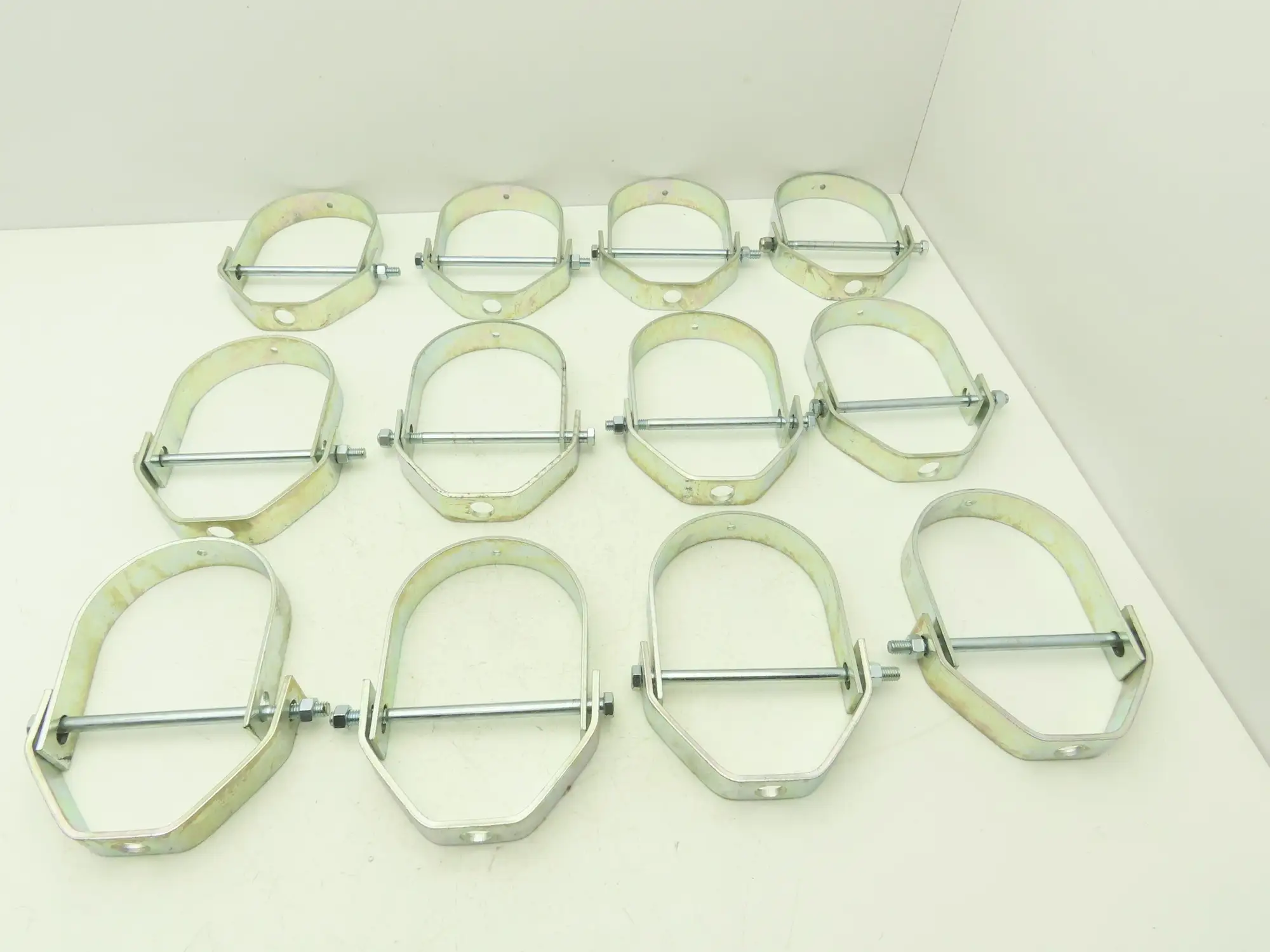 Anvil 260  4" Pipe Clevis Hanger Galvanized Steel 5/8"Rod  Lot of 12