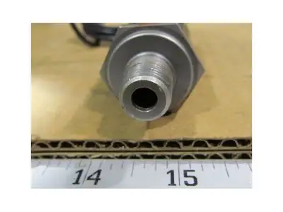 Barksdale 305H3-10CG-11-L Pressure Transducer 0-1000psi
