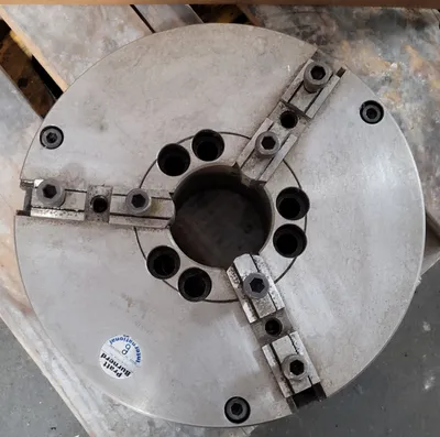 PRATT BURNERD 12in - 3 Jaw Chuck Tooling & Accessories, Lathe Chucks | Machinery Central (2)