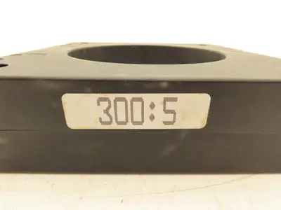 Square D 120R-301 Current Transformer 300:5 Ratio 25-400Hz BIL 10Kv 600V 5.75"ID