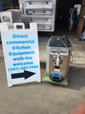 USED Taylor Taylor Shake slush