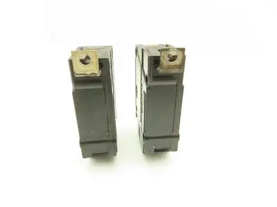 General Electric TQB1120 Circuit Breaker 1-Pole 20A Bolt-On 120/240V Lot of 22
