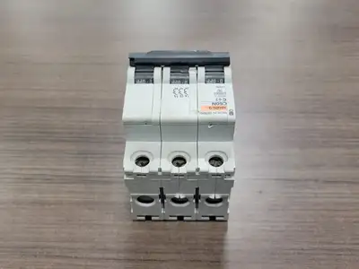 USED MERLIN GERIN C60N-C63