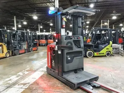 USED 2020 RAYMOND 550-OPC30TT