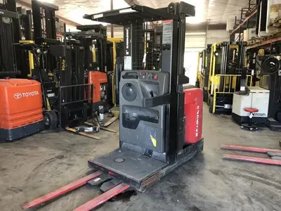 USED 2014 RAYMOND 540-OPC30TT