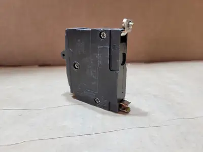 USED SQUARE D QOB115