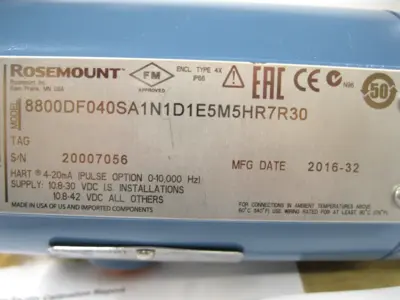 NEW Rosemount 8800 DF040SA1N1D1E5M5HR7R30
