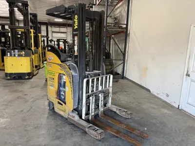 Used 2012 YALE NR040DB Reach Trucks | Zoom Lifts & Equipment #1182284