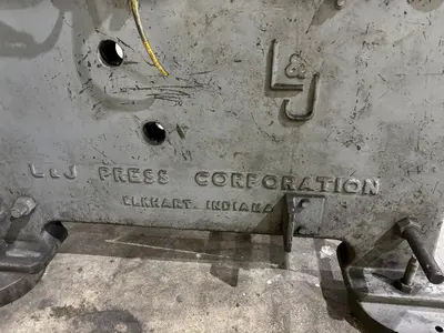 USED L&J W27