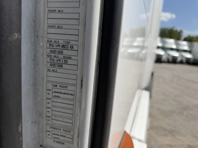 Used 2006 VOLVO VNL Conventional trucks Indiana US | Miedema Asset Management Group #1414594