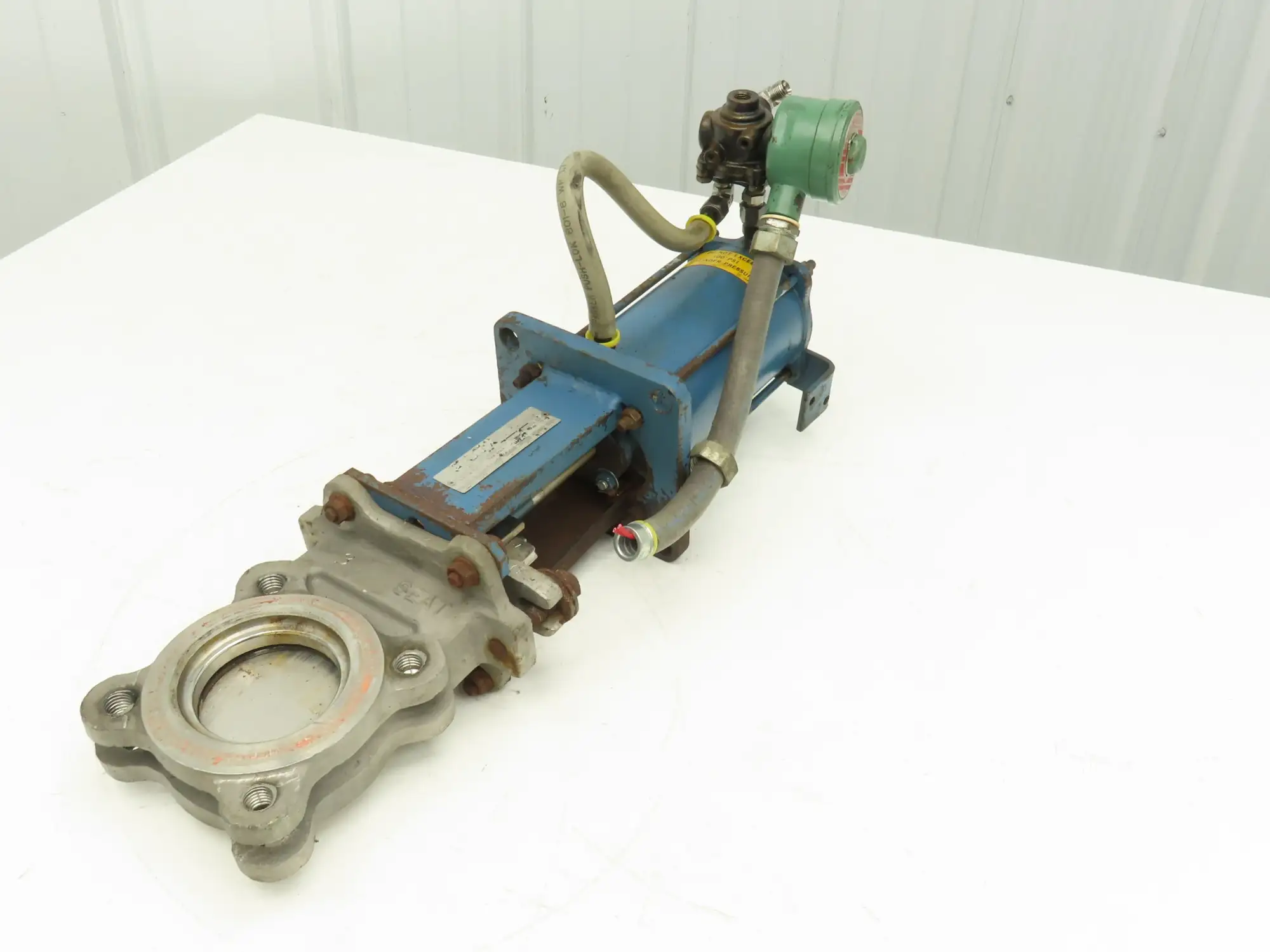 DeZurik KBD 3" 304 Stainless Knife Gate Valve w/Air Cylinder Actuator *Read*