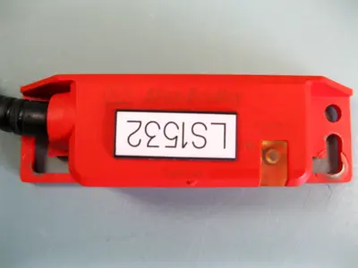 USED Allen-Bradley 440N-Z21SS2H