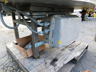 USED CUSTOM ROTARY INDEXING TABLE 8 STATION