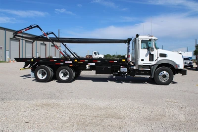 New | in-Stock 2025 MACK GRANITE 64BR Rolloff Trucks Texas US | Roll Off Truck World #1491919