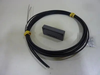 NEW SICK OPTIC ELECTRONIC LLK2-O4MM02