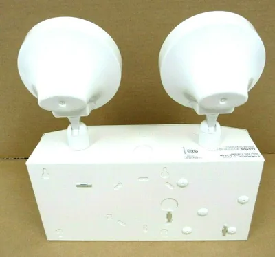 NEW THOMAS & BETTS JSC18-2 EMERGENCY LIGHT 6V JSC182