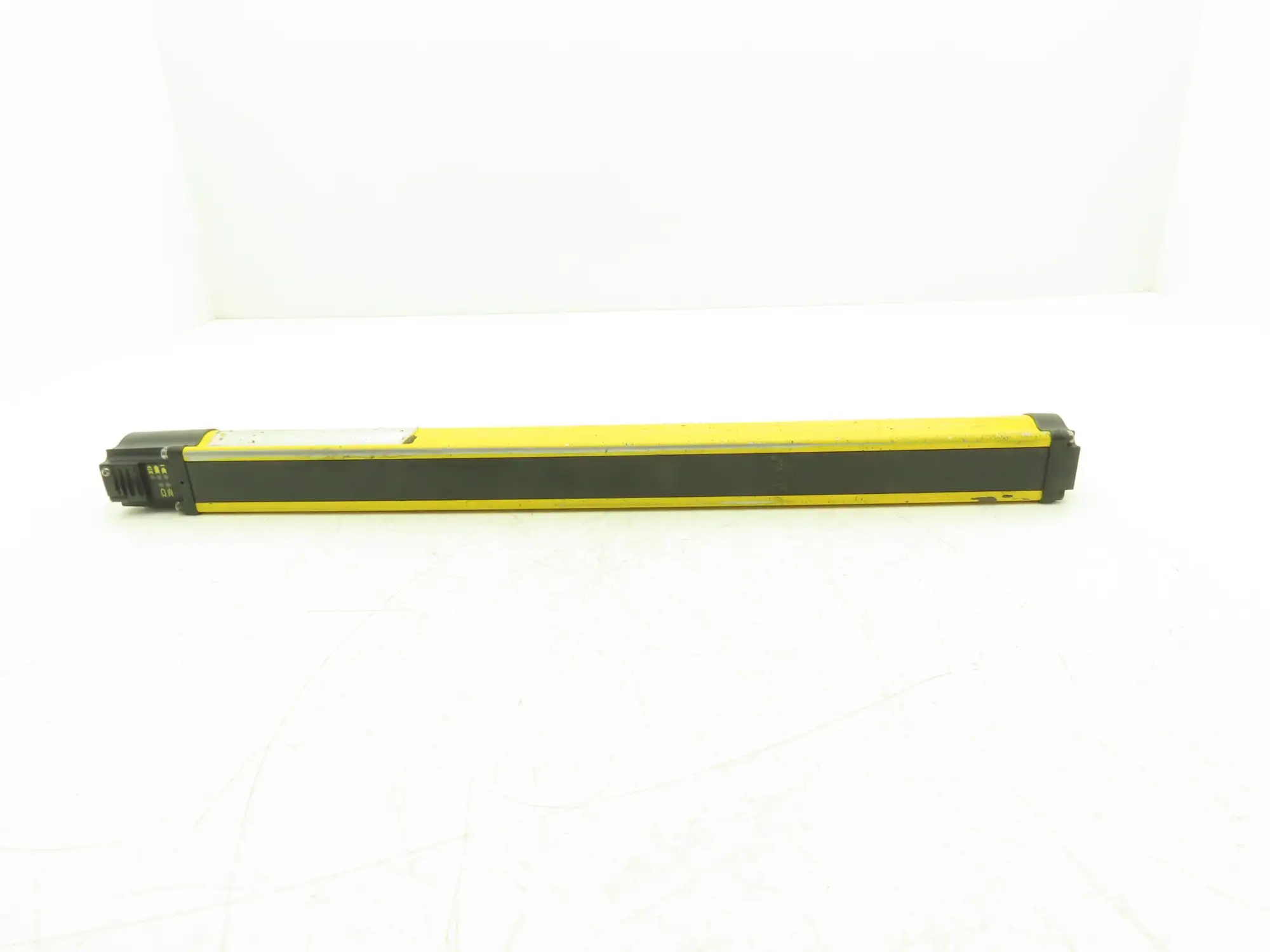 Allen Bradley 440L-R4K0480YD Light Curtain Guardmaster Receiver Only -Parts Only