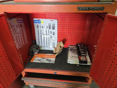 Used _UNKNOWN_ _UNKNOWN_ Tool Box Texas US | IRS Auction #1325933