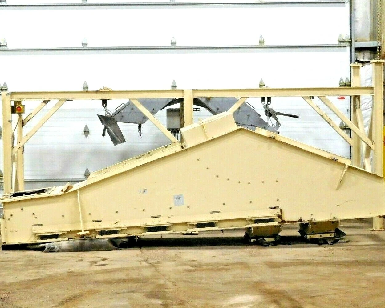 Used Joest 750 / - x 3800 Vibratory Screens Ohio US | Equipment Recovery Corp. #1331538