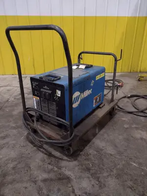 USED MILLER XMT 456 CC/CV