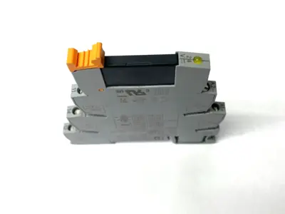 USED PHOENIX CONTACT PLUG-IN SOCKET BASE 2966015 W/ 2966595 RELAY