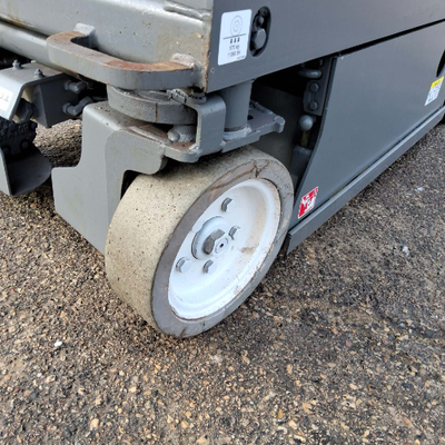 USED 2014 Skyjack SJ3219