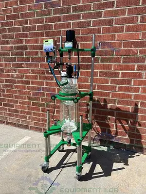 USED CHEMGLASS 10 LITER JACKETED GLASS REACTOR W/ CHEMGLASS DIGITAL OVERHEAD STIRRER