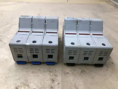 Ferraz Shawmut US3J3I ULTRASAFE 30A 3 Pole Fuseholder 600VAC/DC 14-2AWG Lot of 2