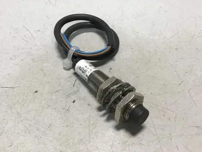 USED BALLUFF BES 516-122-B0-C-PU