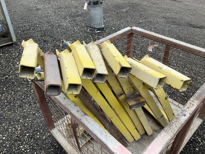 Used _UNKNOWN_ _UNKNOWN_ Guard Rails Michigan US | Miedema Asset Management Group #1425290