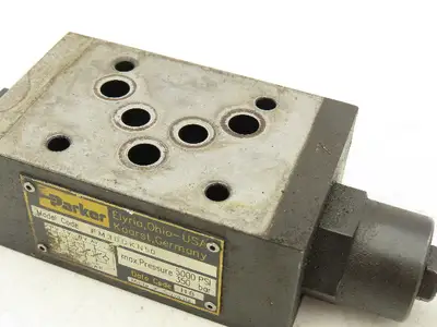 Used PARKER _UNKNOWN_ Valves/Fittings Indiana US | Arrow Industrial #1316972