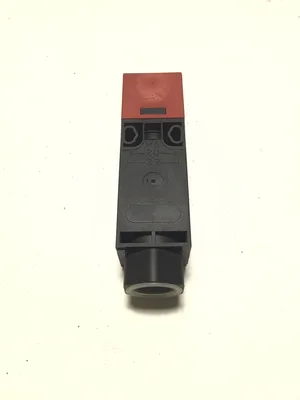 Telemecanique XCS Safety Interlock Switch 3A 6kV